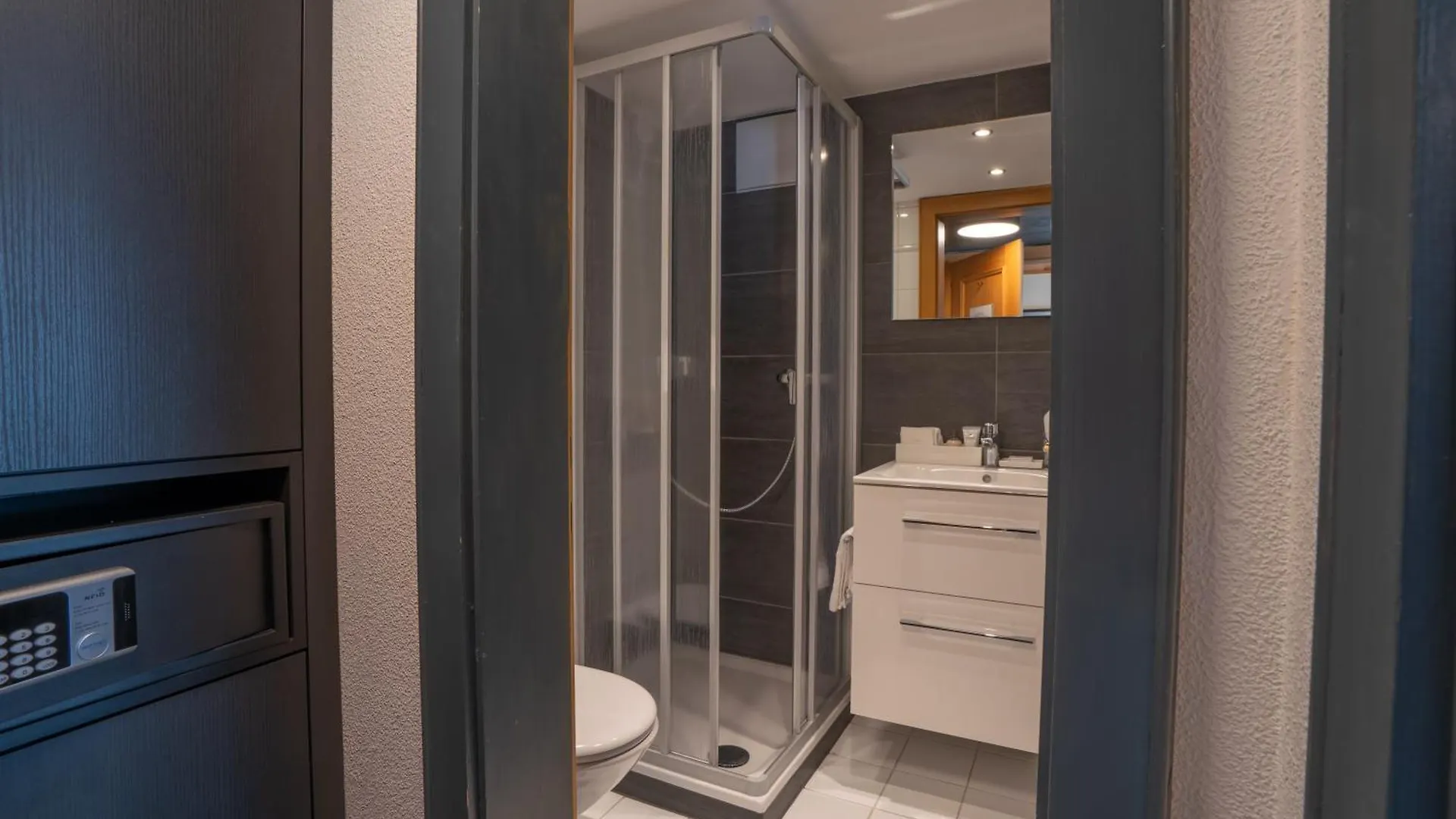 Hotel Madlein Ischgl 4*,